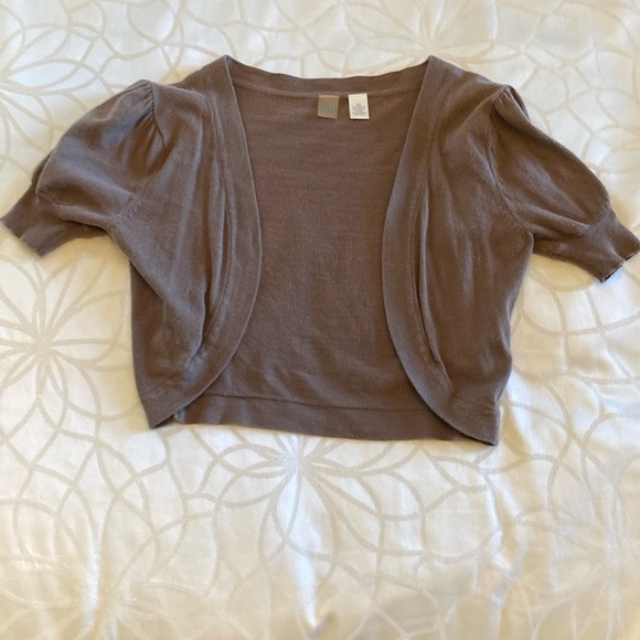 Cropped short sleeve sweater - Picture 1 of 3